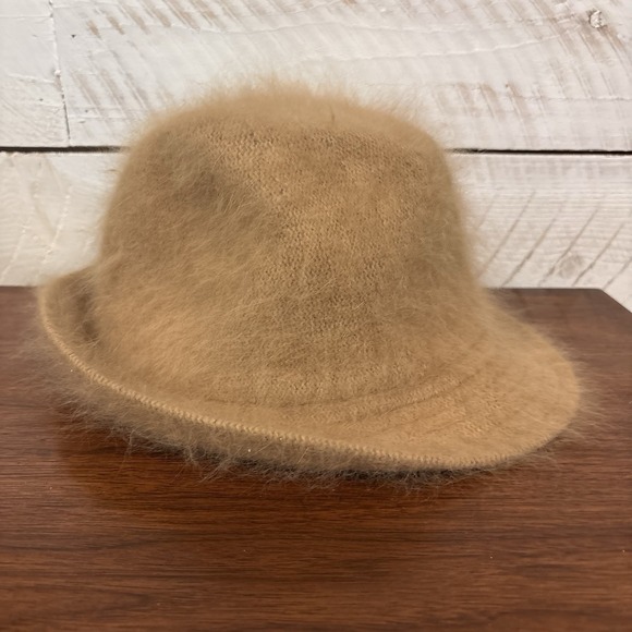 Hattie Carnegie Accessories - Women's Wool/Angora Hat One SizeTan Stylish Warm Bucket Hat